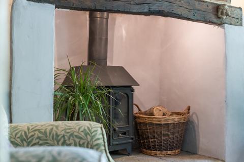 Japonica Cottage Newtown, Upper Basildon, Reading, RG8 8JG