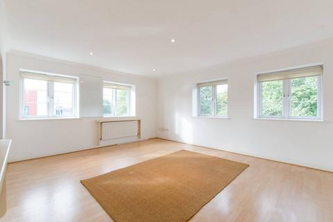1 bedroom flat for sale, Greenview Close, Acton, London, W3