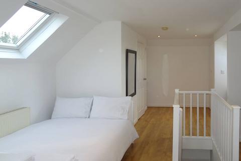 6 bedroom terraced house for sale, Dundee Road, Plaistow, London, E13