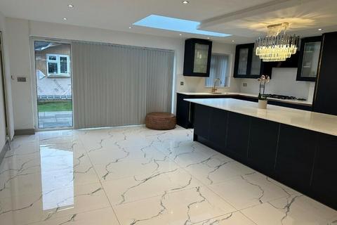 16 Myrtle Close, West Drayton, UB7 9LL