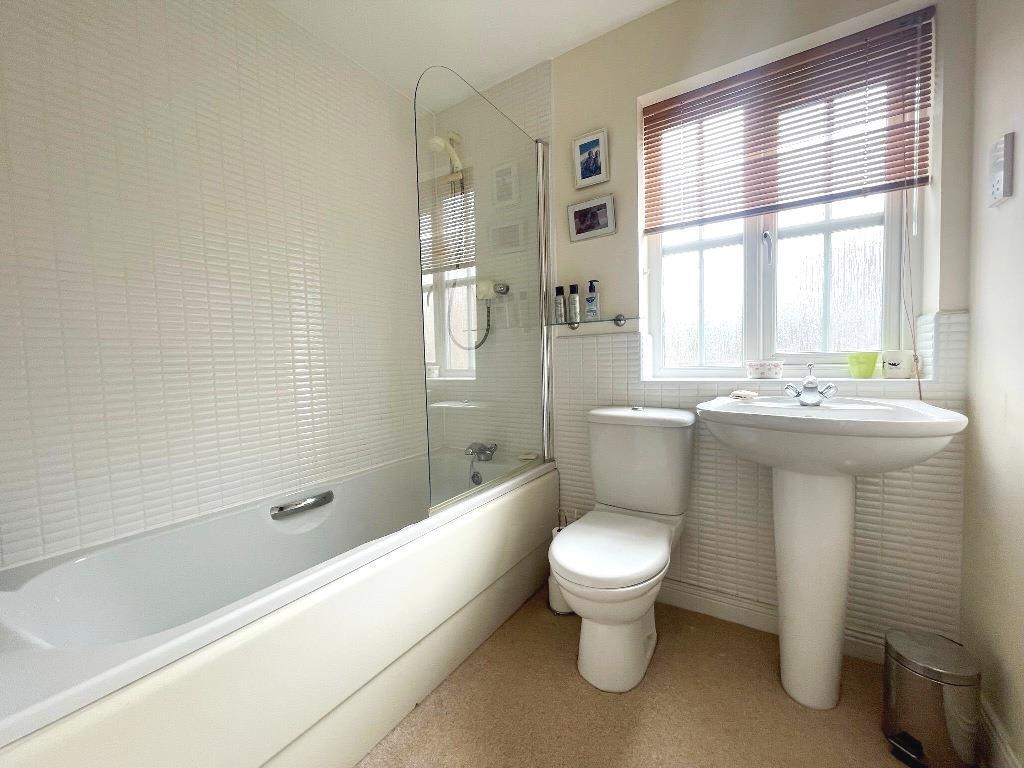 Bathroom.JPG