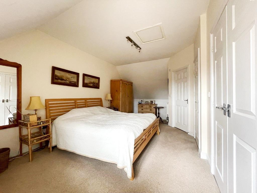 Master Bedroom.JPG