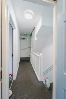 8 bedroom detached house to rent, 252 Charter Avenue, CV4 8DZ