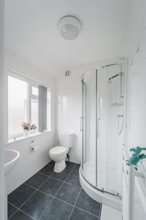 8 bedroom detached house to rent, 252 Charter Avenue, CV4 8DZ