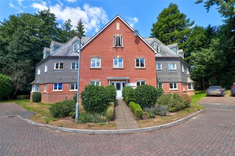 31 Meadowlands Drive, Haslemere, GU27 2FD