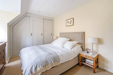 31 Meadowlands Drive, Haslemere, GU27 2FD