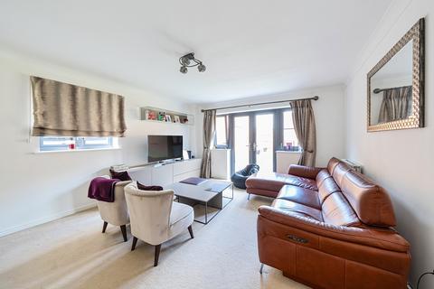 5 Deblin Drive, Uxbridge, UB10 0GF