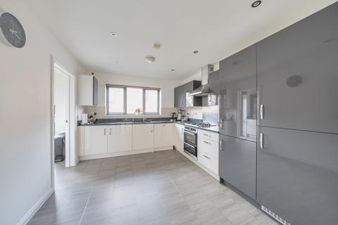 5 Deblin Drive, Uxbridge, UB10 0GF