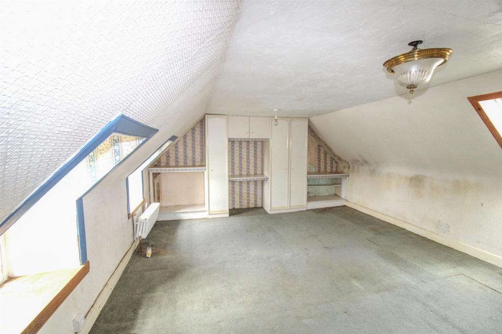 BEDROOM ONE.jpg