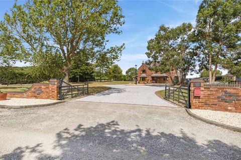 3 bedroom equestrian property for sale, Thurles Farmhouse, Park Farm Road, Kettlethorpe, Lincoln, LN1