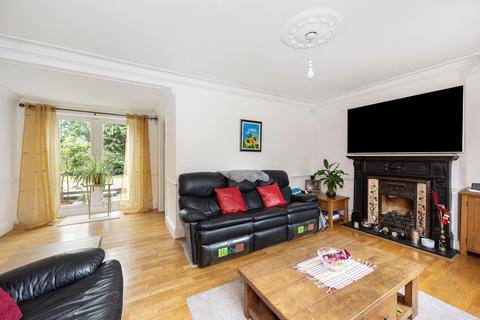 undefined, Snell Hatch, Crawley RH11