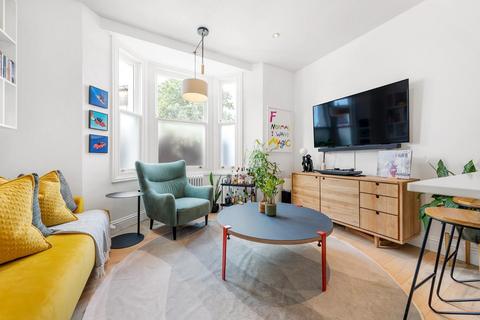 2 bedroom flat for sale, Hinton Road, SE24