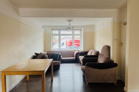undefined, Orchard Way, Aldershot GU12