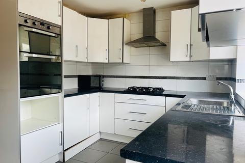 undefined, Orchard Way, Aldershot GU12