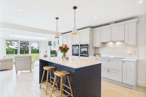 4 bedroom detached bungalow for sale, The Folly, Saxtead