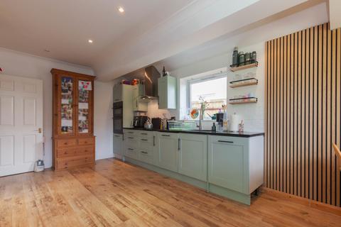 4 bedroom semi-detached house for sale, Heyford Hill Lane Sandford-on-Thames OX4 4YG