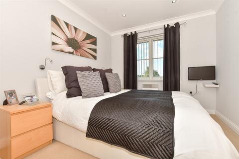 2 bedroom flat for sale, Whyte Close, Whitfield, Dover, Kent