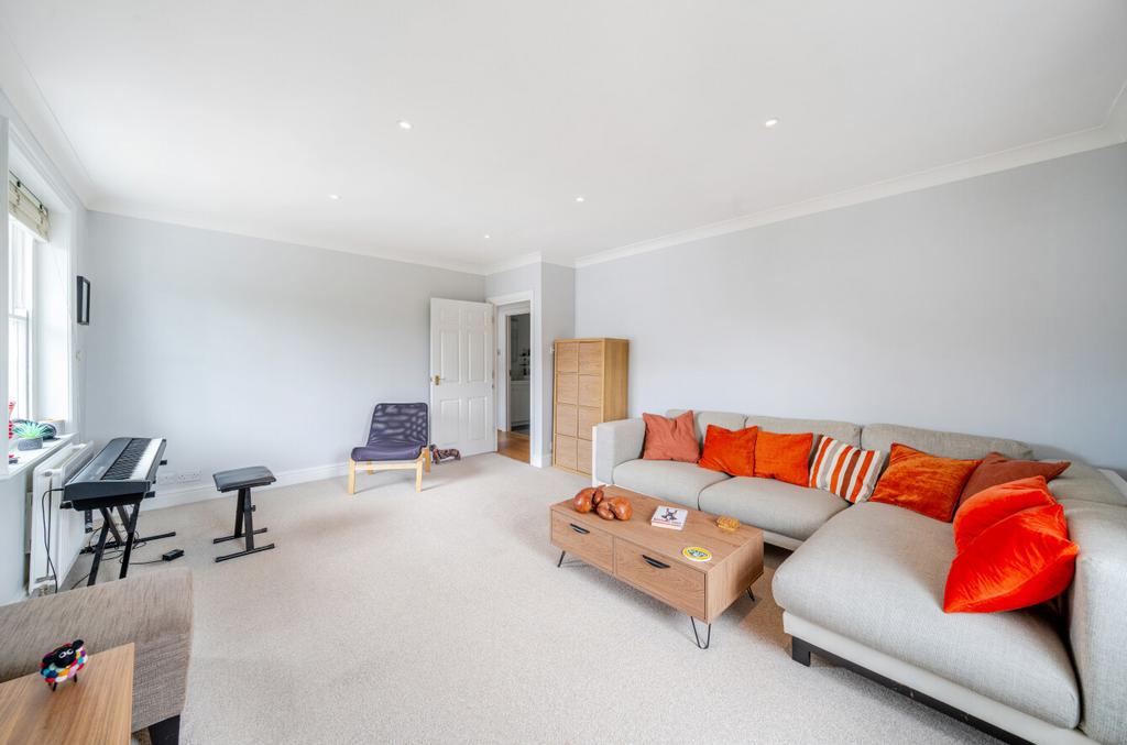 Living/Dining Room