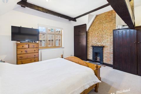 3 bedroom semi-detached house for sale, The Old Barley Mow, Nelson Terrace, Aylesbury, Buckinghamshire