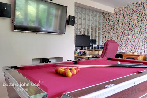 5 bedroom detached house for sale, Salander Crescent, Wistaston