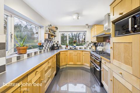 5 bedroom detached house for sale, Salander Crescent, Wistaston