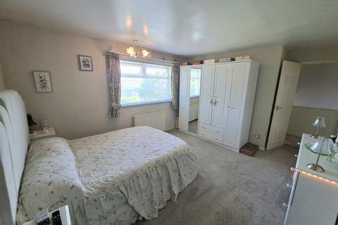 undefined, Maple Grove, Stocksbridge, S36
