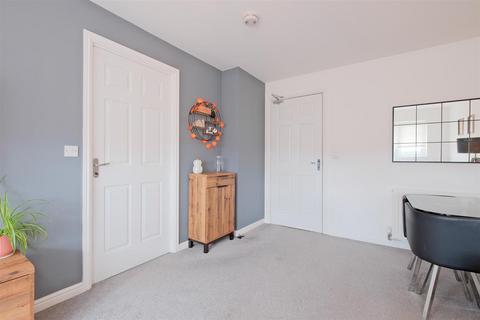 9 Valleyfield Crescent, Ferniegair, Hamilton, ML3 7FJ