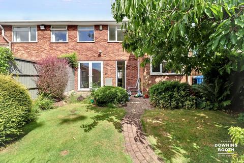 27 Eagle Close, Walsall, WS6 7LA