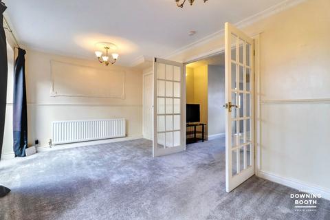 27 Eagle Close, Walsall, WS6 7LA