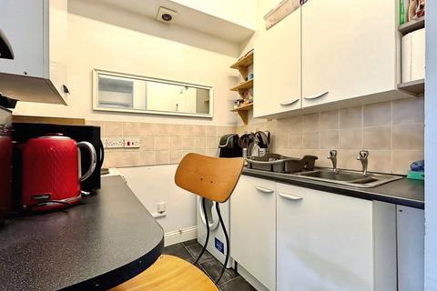 undefined, Grosvenor Street, Cheltenham, Gloucestershire