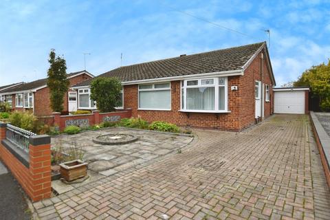 2 bedroom semi-detached bungalow for sale, Westlands Road, Sproatley HU11