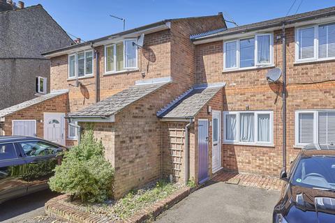 2 bedroom terraced house to rent, Upper Heath Road, Herts AL1