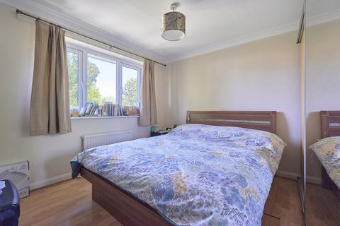 2 bedroom terraced house to rent, Upper Heath Road, Herts AL1