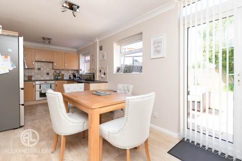 3 bedroom terraced house for sale, Lannock, Letchworth Garden City, SG6 2QD