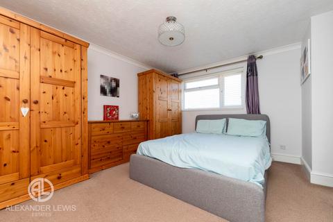85 Lannock, Letchworth Garden City, SG6 2QD