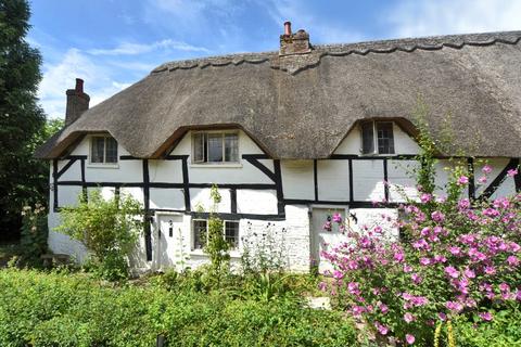 5 bedroom cottage for sale, Grange Cottage, Fyfield, Hampshire, SP11 8EL