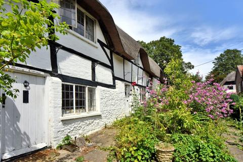 5 bedroom cottage for sale, Grange Cottage, Fyfield, Hampshire, SP11 8EL