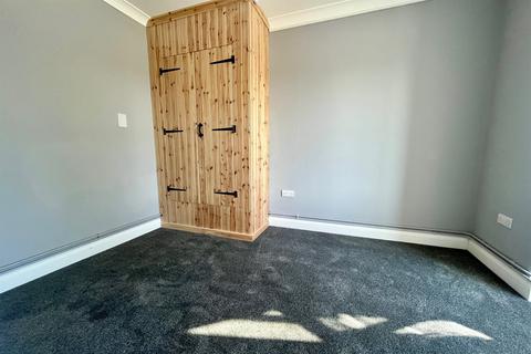 2 bedroom flat to rent, Mare Hill Chapel, Mare Hill Road, Pulborough, RH20