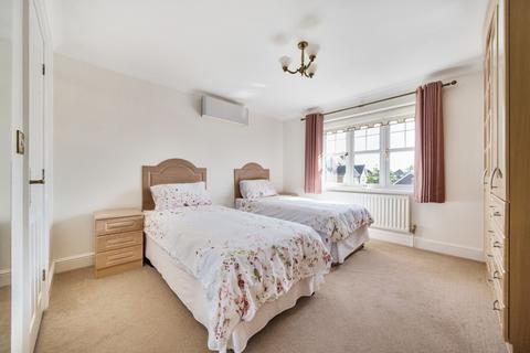 1 The Beeches, Hextable, Swanley, BR8 7QF
