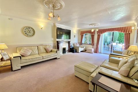 4 bedroom semi-detached house for sale, Newport Road, Hanslope