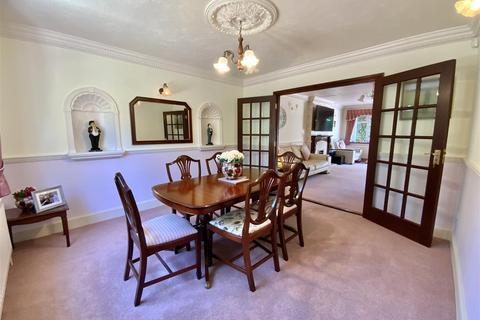 4 bedroom semi-detached house for sale, Newport Road, Hanslope