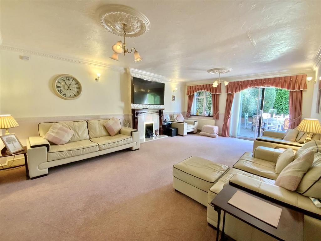 Large Living Room
