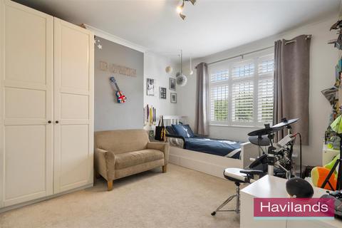 42 Halstead Road, London, N21 3DS
