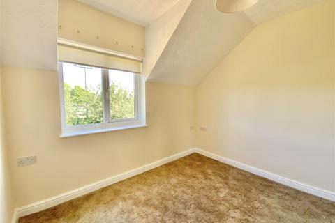 2 bedroom sheltered housing for sale, Fegans Court, Stony Stratford, Milton Keynes