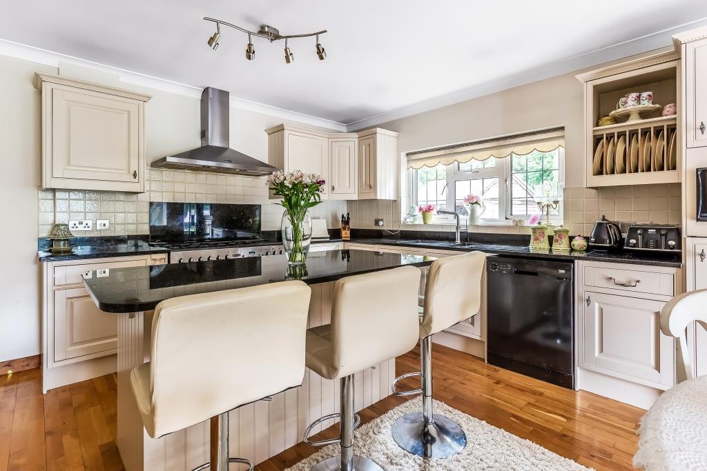 .kitchen.jpg