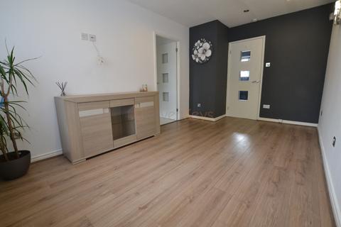 18 Bradbury Close, Gateshead, NE10 8UF