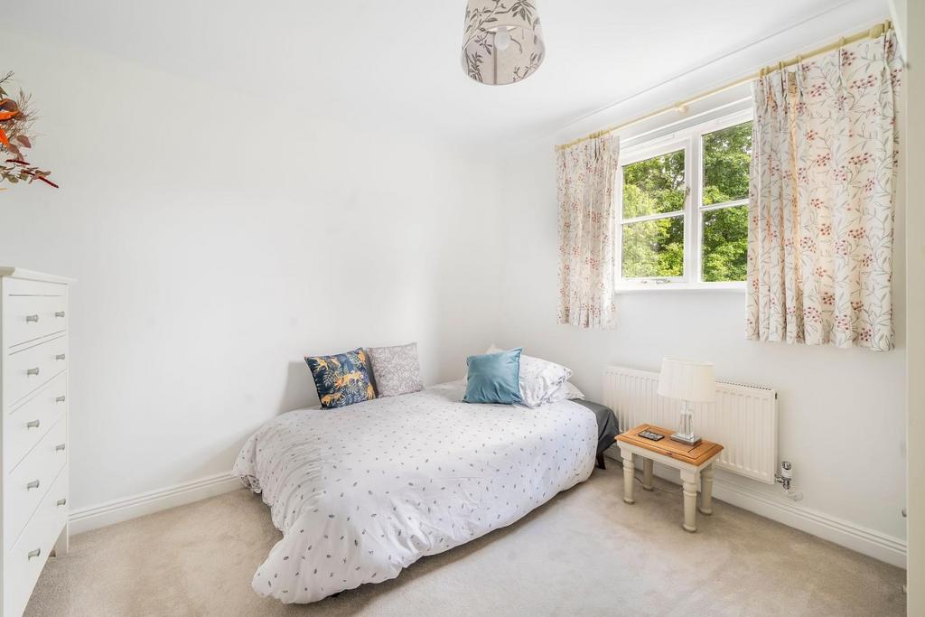Bedroom4.jpg