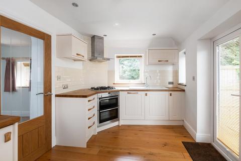 2 bedroom cottage to rent, Chapel Row, Bath BA1