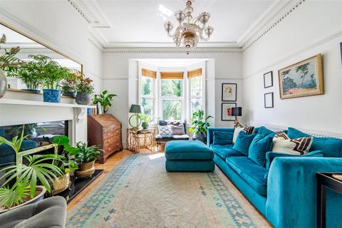 2 bedroom flat for sale, Holly Avenue, Jesmond, NE2
