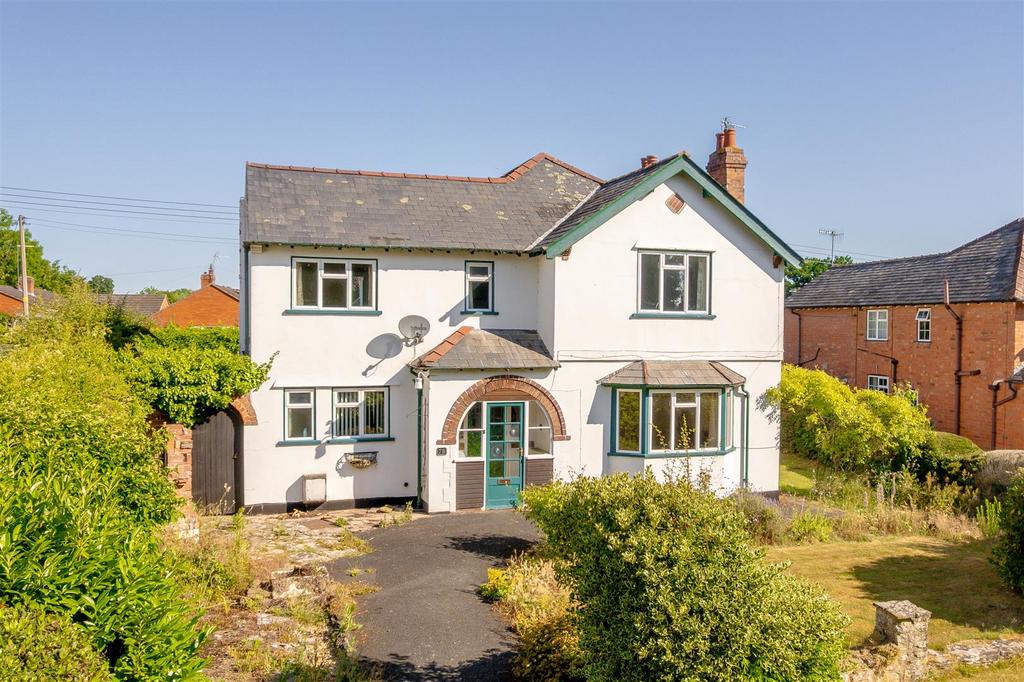 Powick Rd Malvern Road, Powick, Worcester 3 bed detached house - £550,000